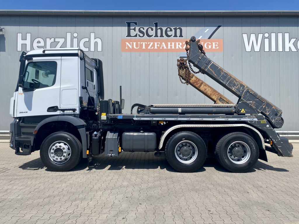 Mercedes-Benz 2643 L 6x4 - Xe tải chở thùng nhỏ: hình 2 Mercedes-Benz 2643 L 6x4 - Xe tải chở thùng nhỏ: hình 2