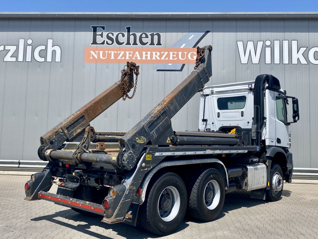 Mercedes-Benz 2643 L 6x4 - Xe tải chở thùng nhỏ: hình 5 Mercedes-Benz 2643 L 6x4 - Xe tải chở thùng nhỏ: hình 5