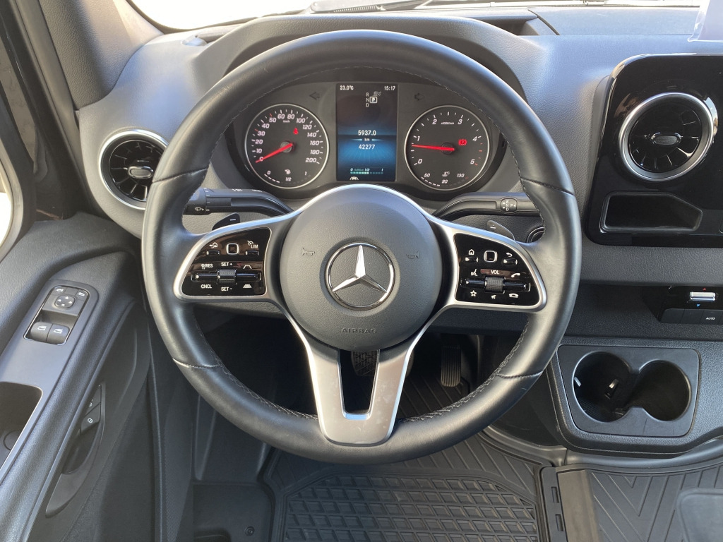 Xe tải nhỏ thùng kín Mercedes-Benz 319 CDI Sprinter: hình 19