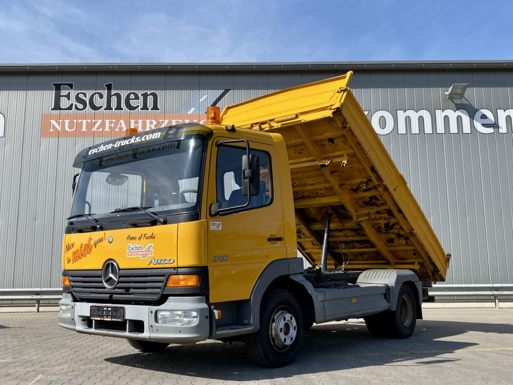 Mercedes-Benz 818 K Atego - Xe ben: hình 1 Mercedes-Benz 818 K Atego - Xe ben: hình 1