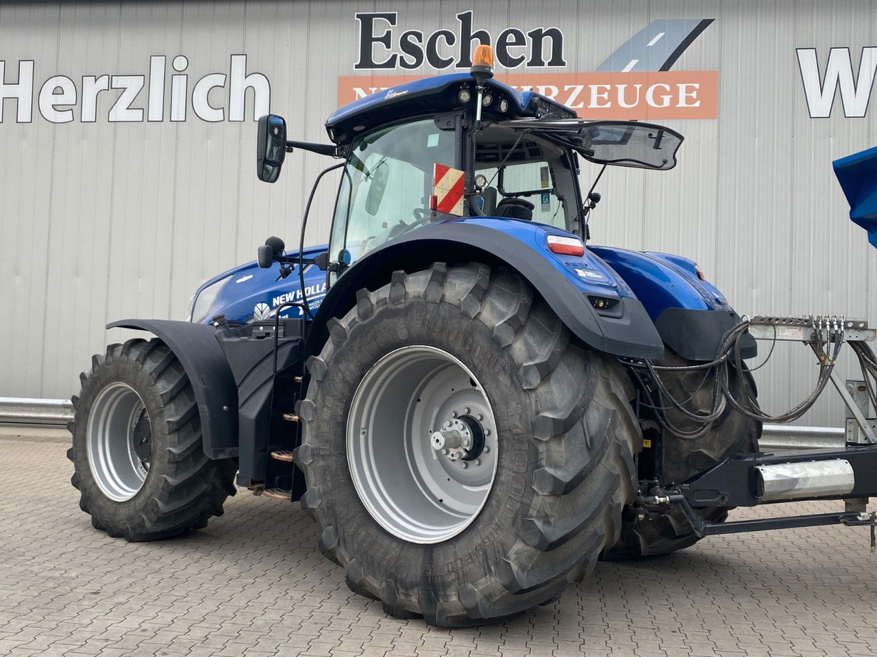 New Holland T7.315 AC 4x4 | Fronthydraulik*LoadSensing*Klima - Máy cày: hình 4 New Holland T7.315 AC 4x4 | Fronthydraulik*LoadSensing*Klima - Máy cày: hình 4