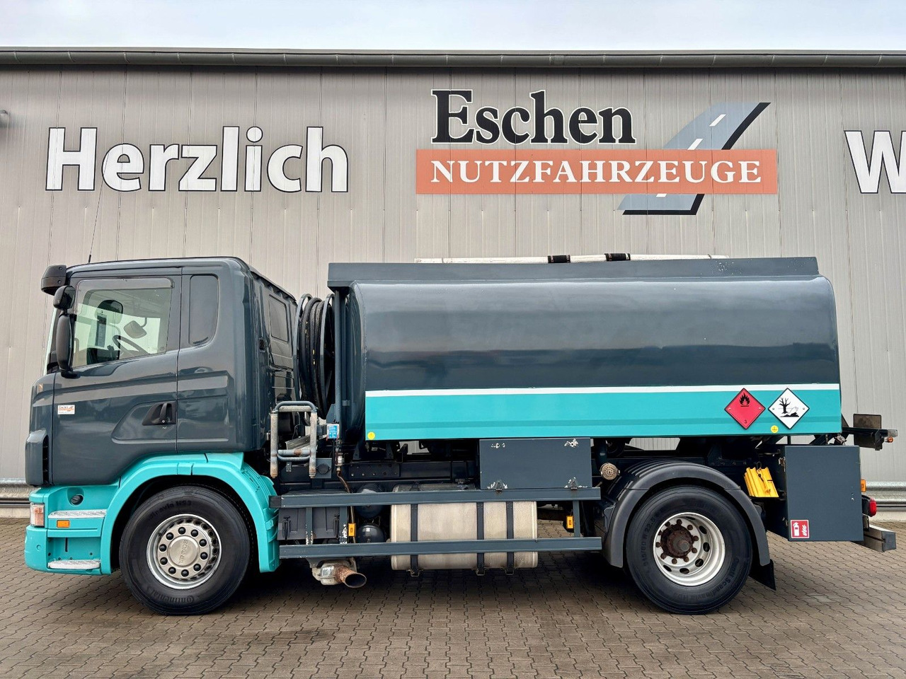 Scania G420 Esterer A3 | 2x Kammern*Oben/Unten*Retarder - Xe bồn: hình 2 Scania G420 Esterer A3 | 2x Kammern*Oben/Unten*Retarder - Xe bồn: hình 2