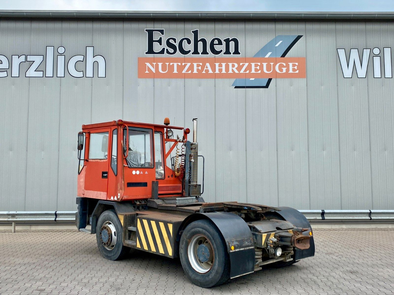 Terberg RT20 4x4 Rangierfahrzeug | Automatik - Máy cày trạm: hình 3 Terberg RT20 4x4 Rangierfahrzeug | Automatik - Máy cày trạm: hình 3