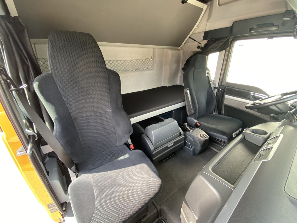 Xe đầu kéo MAN TGX 18.440 4x2 LLS-U Lowliner: hình 12 Xe đầu kéo MAN TGX 18.440 4x2 LLS-U Lowliner: hình 12