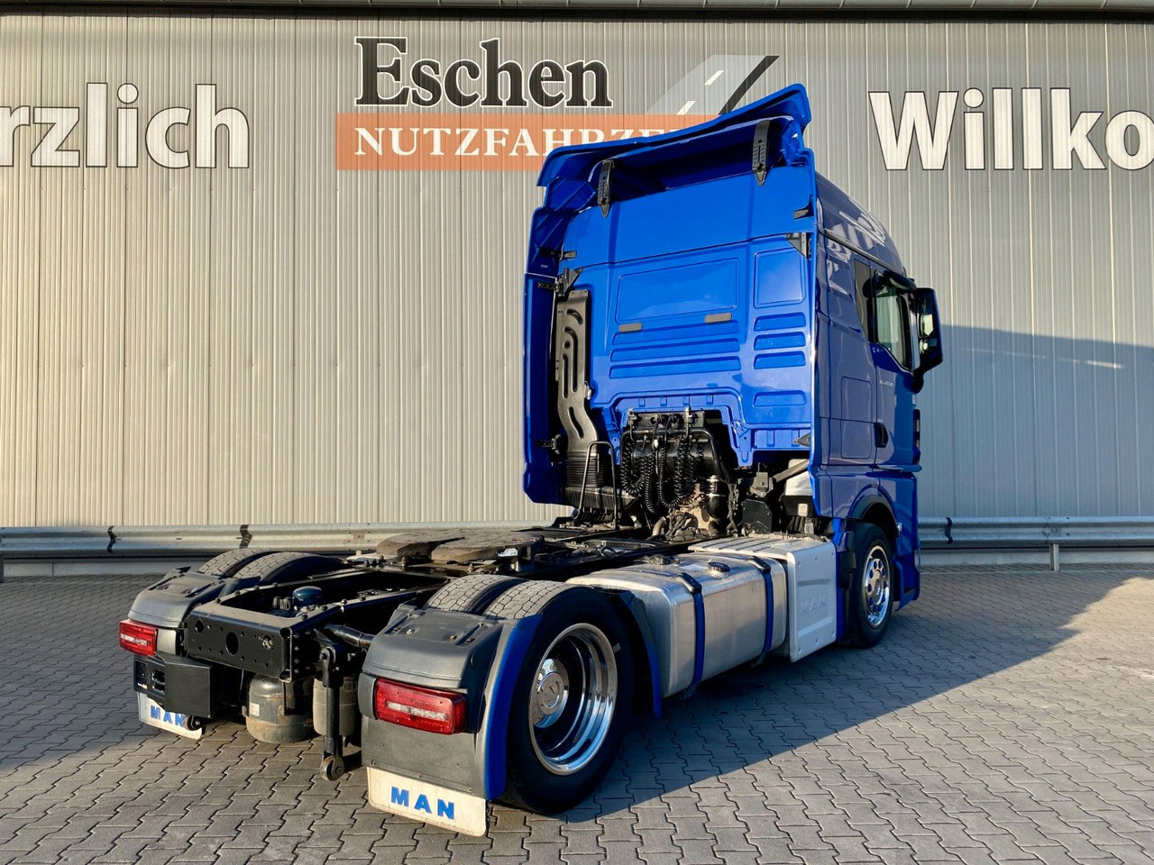 MAN TGX 18.510 |TG3*GM-Kabine*Retarder*ACC*Navi*1.Hd - Xe đầu kéo: hình 5 MAN TGX 18.510 |TG3*GM-Kabine*Retarder*ACC*Navi*1.Hd - Xe đầu kéo: hình 5