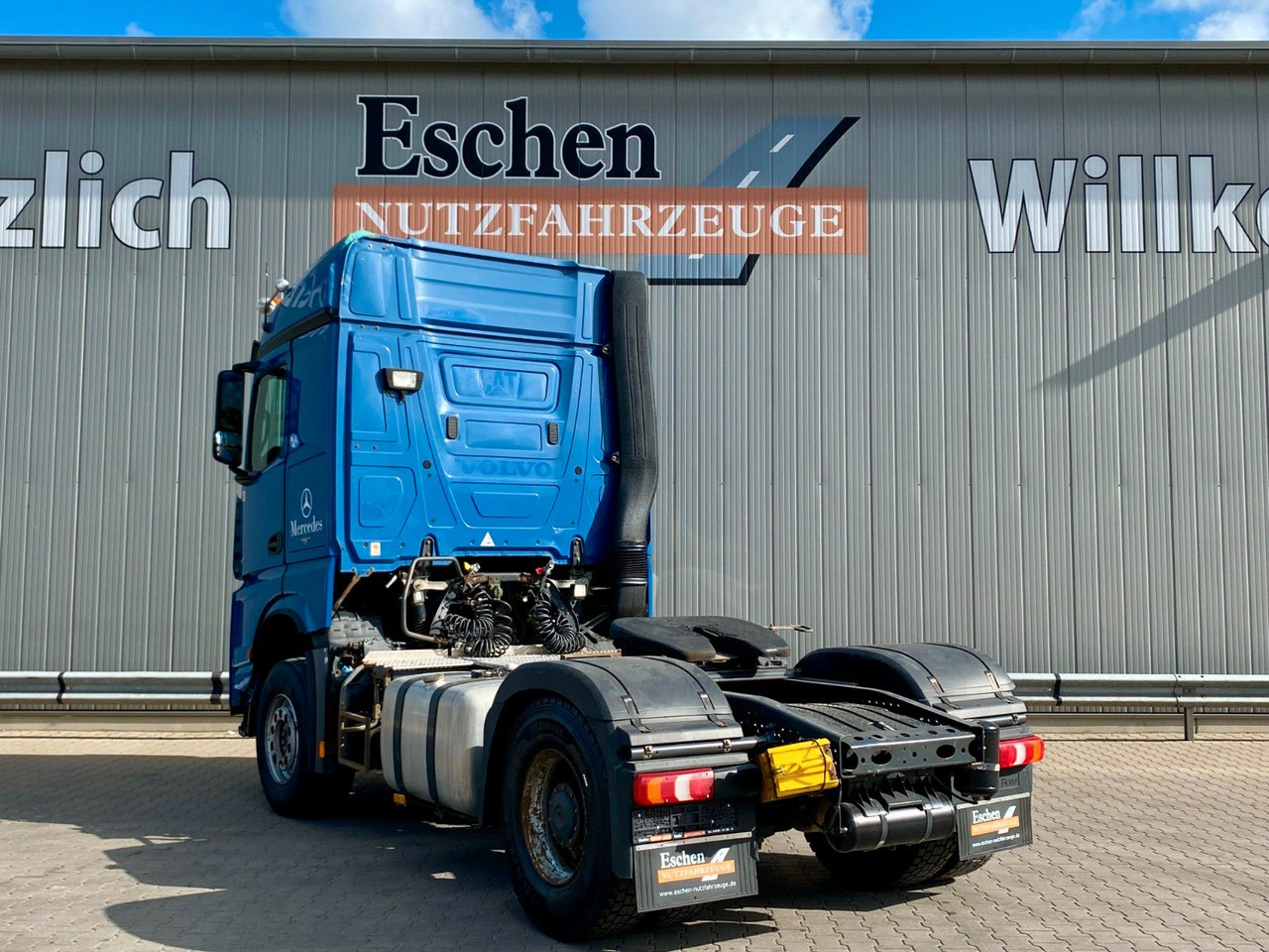Mercedes-Benz 1851 Arocs LS | 2x Hydraulik*Reifen:70%*1.Hd*AC - Xe đầu kéo: hình 3 Mercedes-Benz 1851 Arocs LS | 2x Hydraulik*Reifen:70%*1.Hd*AC - Xe đầu kéo: hình 3