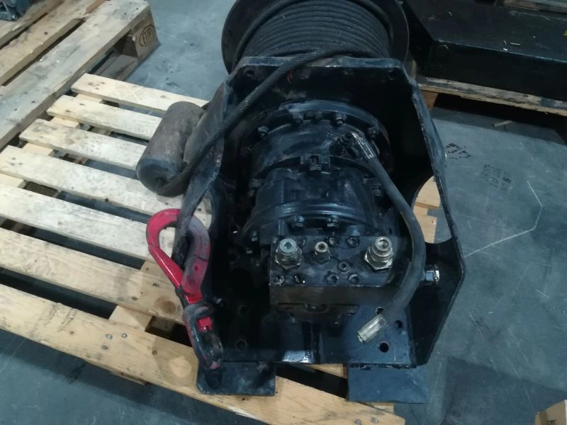 Cabrestante de elevación Palfinger - Tay quay: hình 1 Cabrestante de elevación Palfinger - Tay quay: hình 1