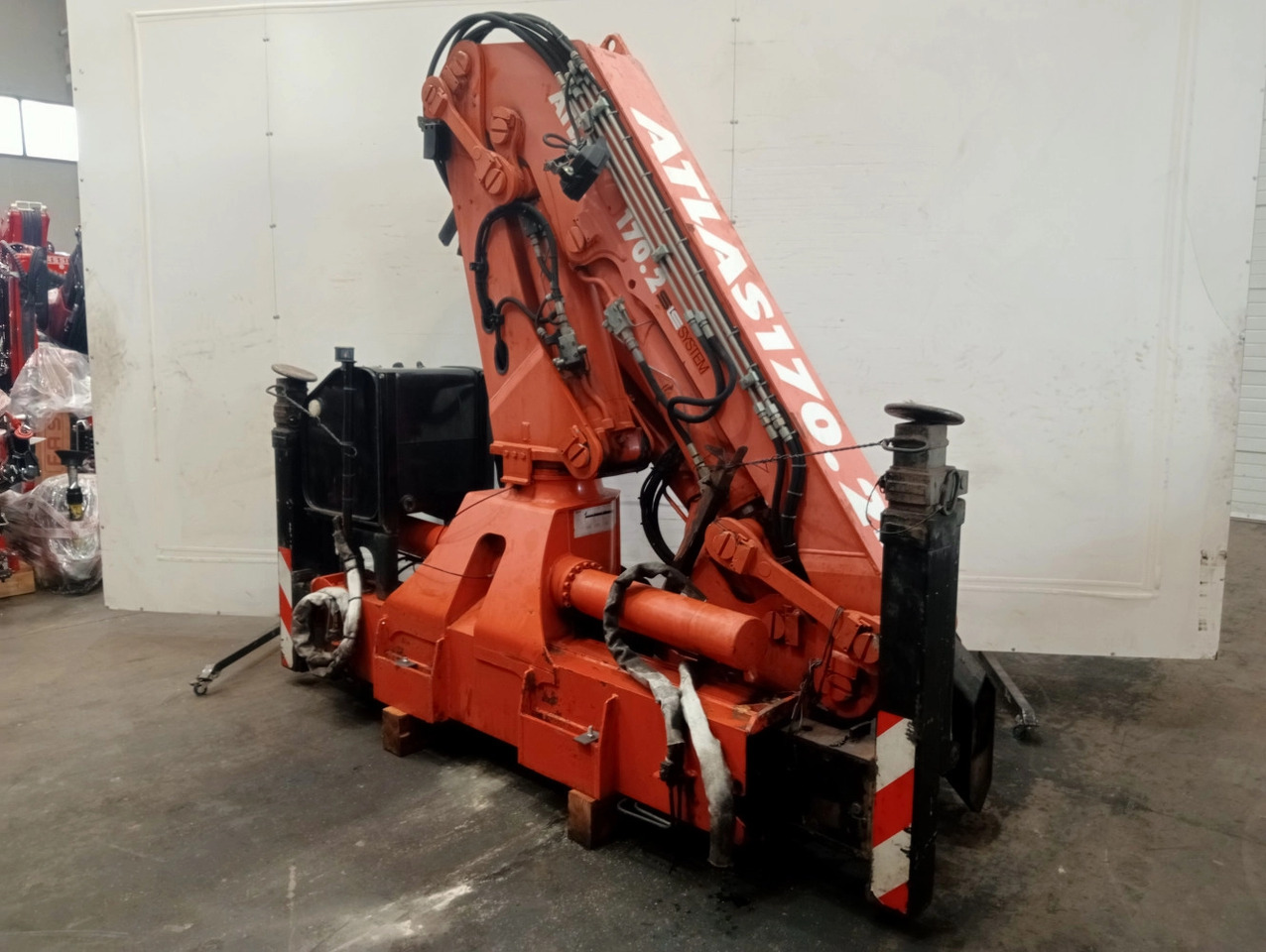 Grúa ATLAS AK170.2 A2 - Cẩu gấp cho Xe tải: hình 1 Grúa ATLAS AK170.2 A2 - Cẩu gấp cho Xe tải: hình 1