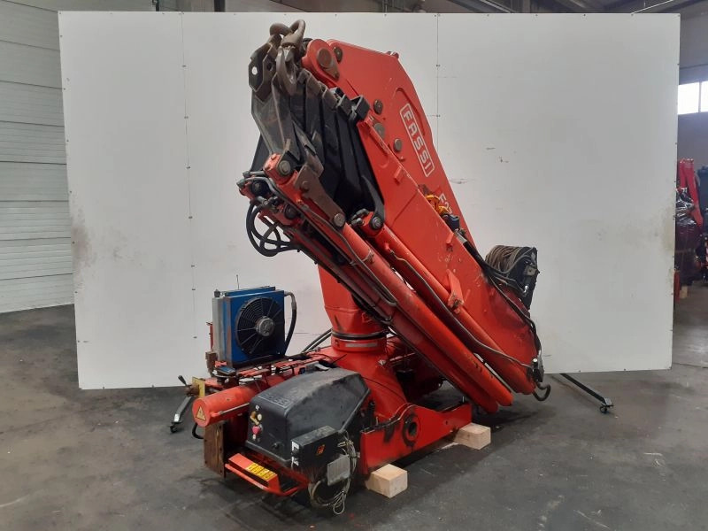 Grúa FASSI F270A.26 - Cẩu gấp cho Xe tải: hình 1 Grúa FASSI F270A.26 - Cẩu gấp cho Xe tải: hình 1