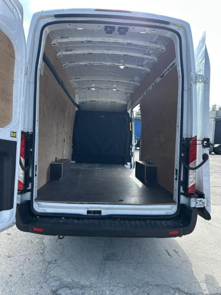 Ford Transit 2.0 - Xe van chở hàng: hình 4 Ford Transit 2.0 - Xe van chở hàng: hình 4
