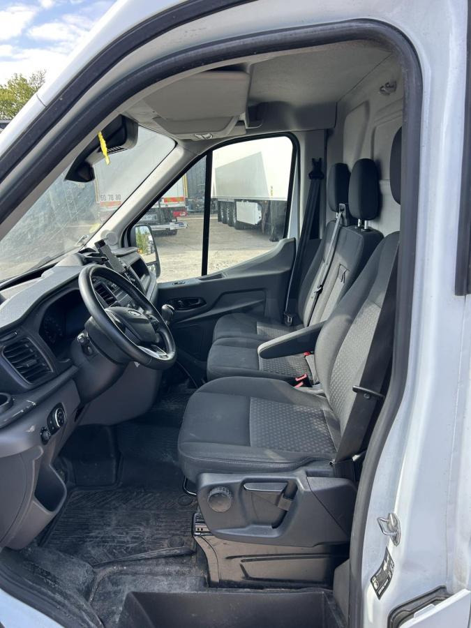 Ford Transit 2.0 - Xe van chở hàng: hình 3 Ford Transit 2.0 - Xe van chở hàng: hình 3
