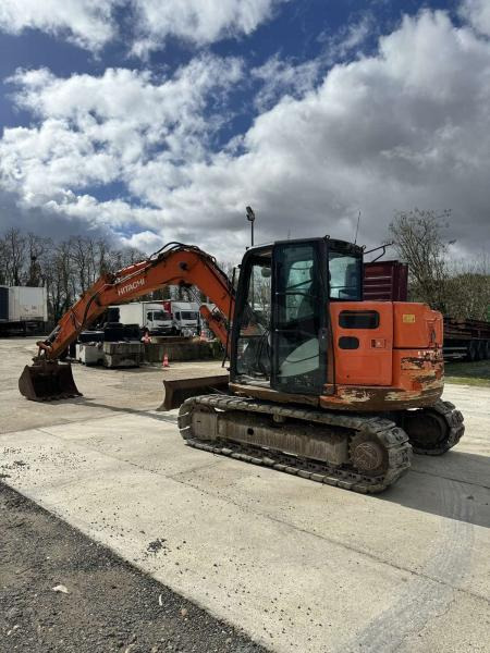 Hitachi ZX85USB-5A - Máy xúc bánh xích: hình 4 Hitachi ZX85USB-5A - Máy xúc bánh xích: hình 4