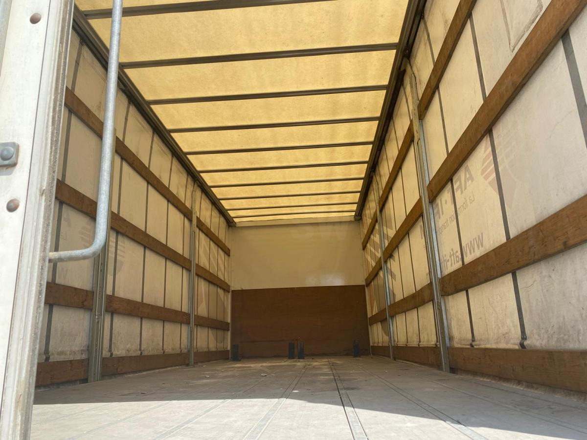 MAN TGX 18.360 - Xe tải thùng mui bạt: hình 2 MAN TGX 18.360 - Xe tải thùng mui bạt: hình 2