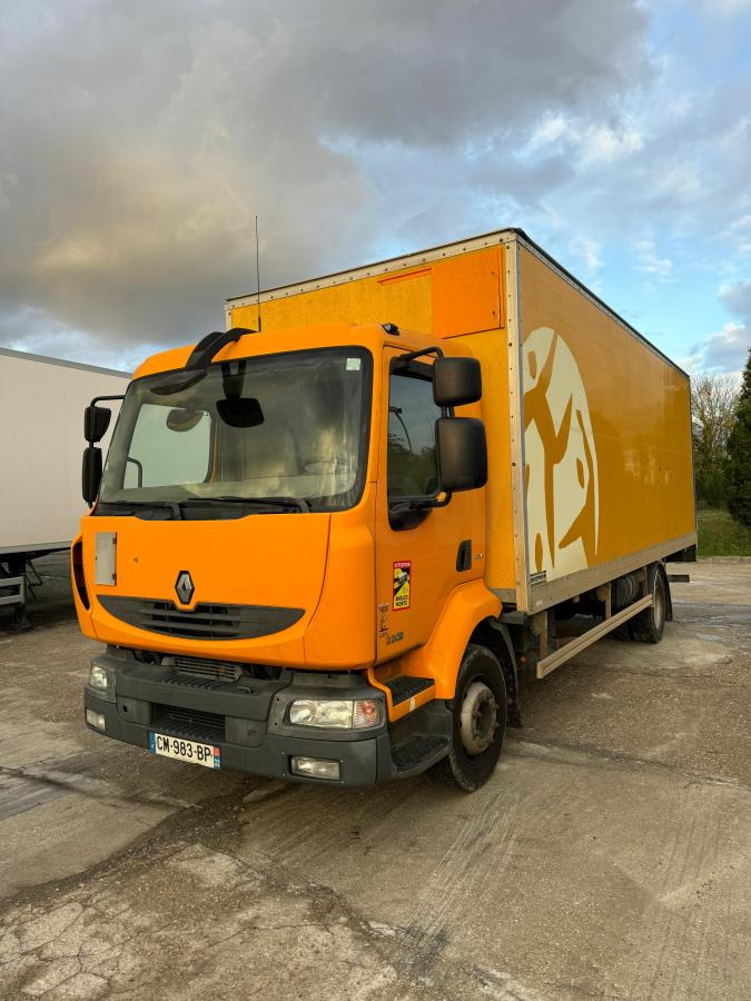 Renault Midlum 220 - Xe tải hộp: hình 2 Renault Midlum 220 - Xe tải hộp: hình 2