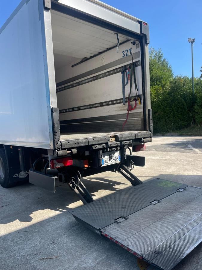 Scania R 320 - Xe tải đông lạnh: hình 4 Scania R 320 - Xe tải đông lạnh: hình 4