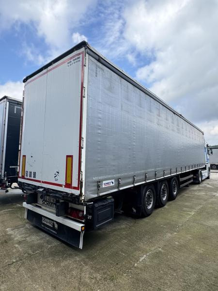 Schmitz Cargobull - Sơ mi rơ moóc mui bạt: hình 2 Schmitz Cargobull - Sơ mi rơ moóc mui bạt: hình 2