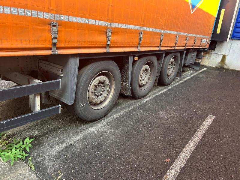 Schmitz Cargobull - Sơ mi rơ moóc mui bạt: hình 4 Schmitz Cargobull - Sơ mi rơ moóc mui bạt: hình 4