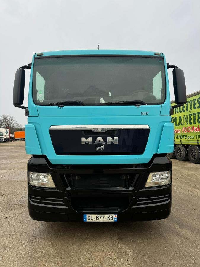 MAN TGX 18.400 - Xe đầu kéo: hình 2 MAN TGX 18.400 - Xe đầu kéo: hình 2