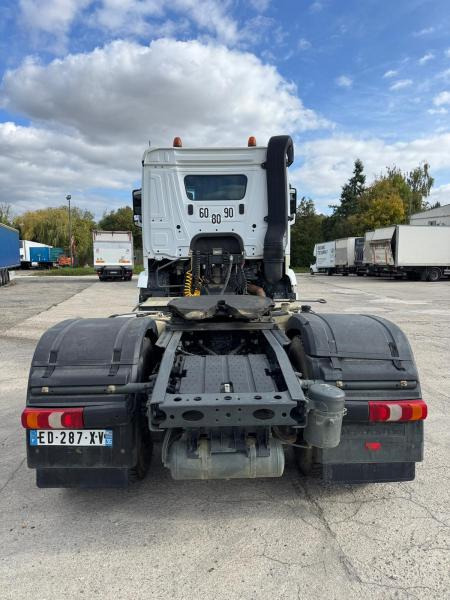 Mercedes Arocs 2045 - Xe đầu kéo: hình 2 Mercedes Arocs 2045 - Xe đầu kéo: hình 2