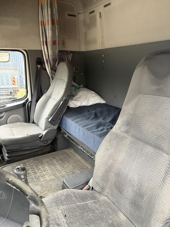 Volvo FH12 380 - Xe đầu kéo: hình 3 Volvo FH12 380 - Xe đầu kéo: hình 3