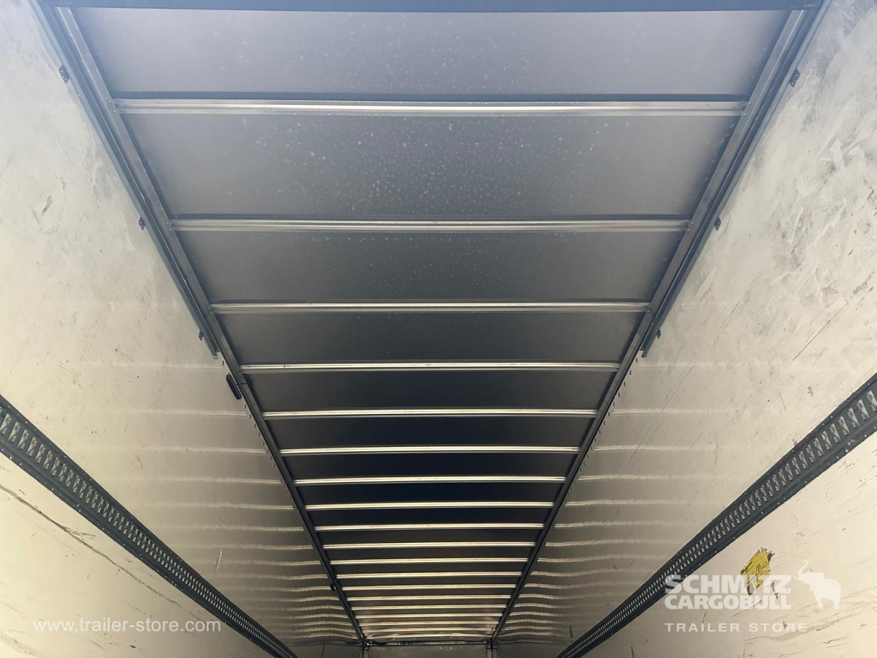 FRUEHAUF Dryfreight Standard Roller shutter door - Sơ mi rơ moóc hộp kín: hình 5 FRUEHAUF Dryfreight Standard Roller shutter door - Sơ mi rơ moóc hộp kín: hình 5