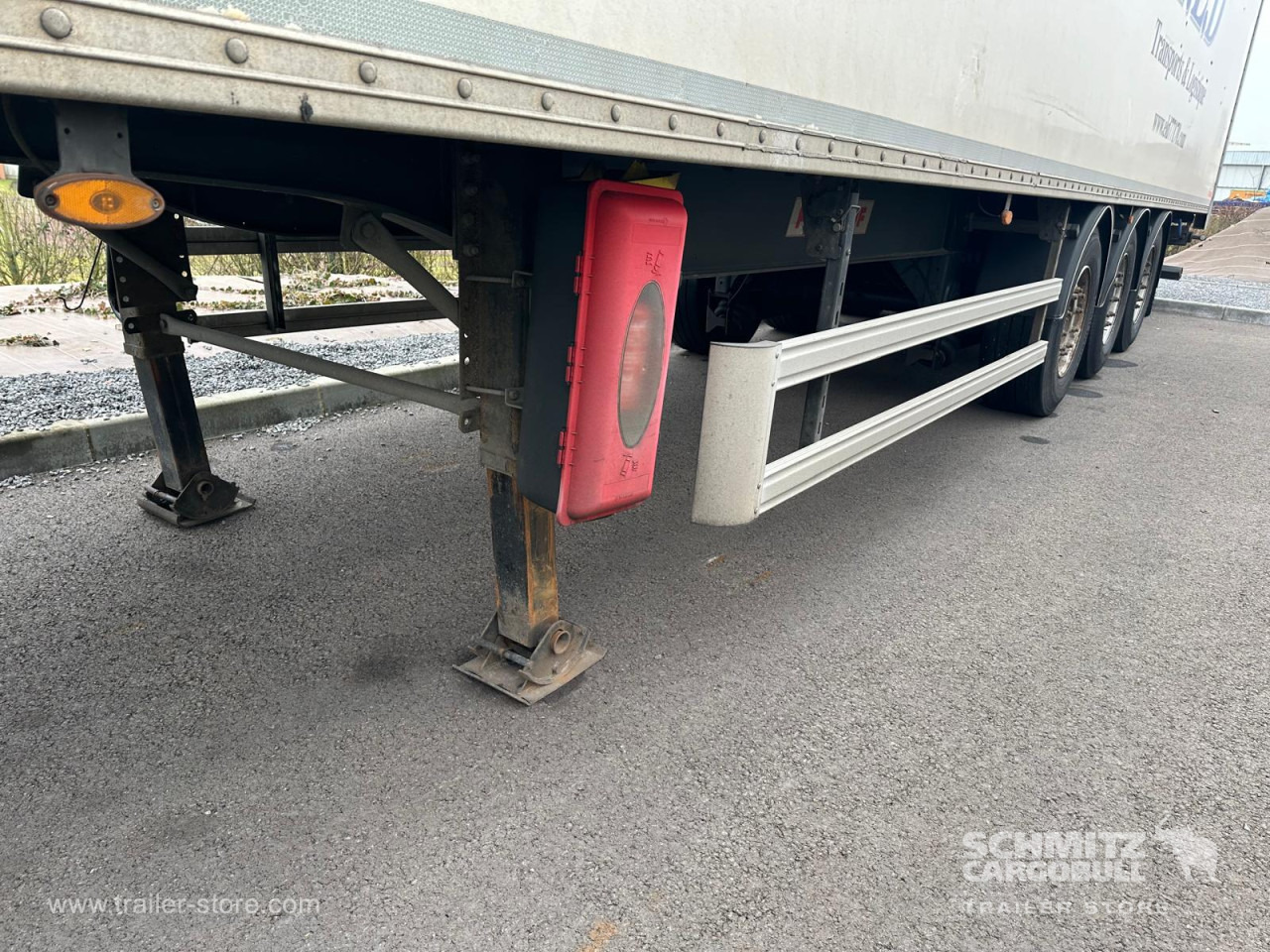 FRUEHAUF Dryfreight Standard Roller shutter door - Sơ mi rơ moóc hộp kín: hình 2 FRUEHAUF Dryfreight Standard Roller shutter door - Sơ mi rơ moóc hộp kín: hình 2