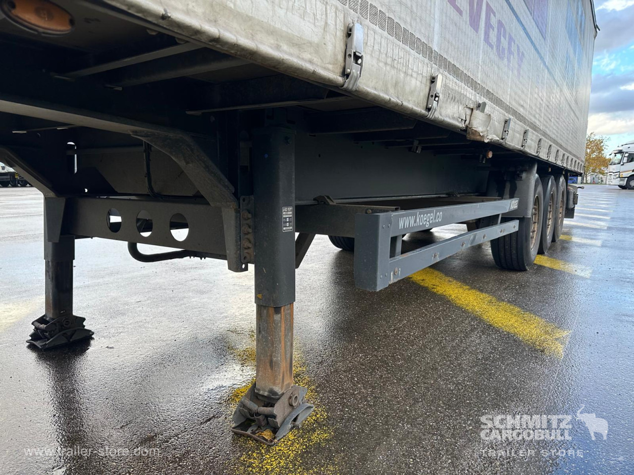 KOEGEL Curtainsider Standard - Sơ mi rơ moóc mui bạt: hình 2 KOEGEL Curtainsider Standard - Sơ mi rơ moóc mui bạt: hình 2