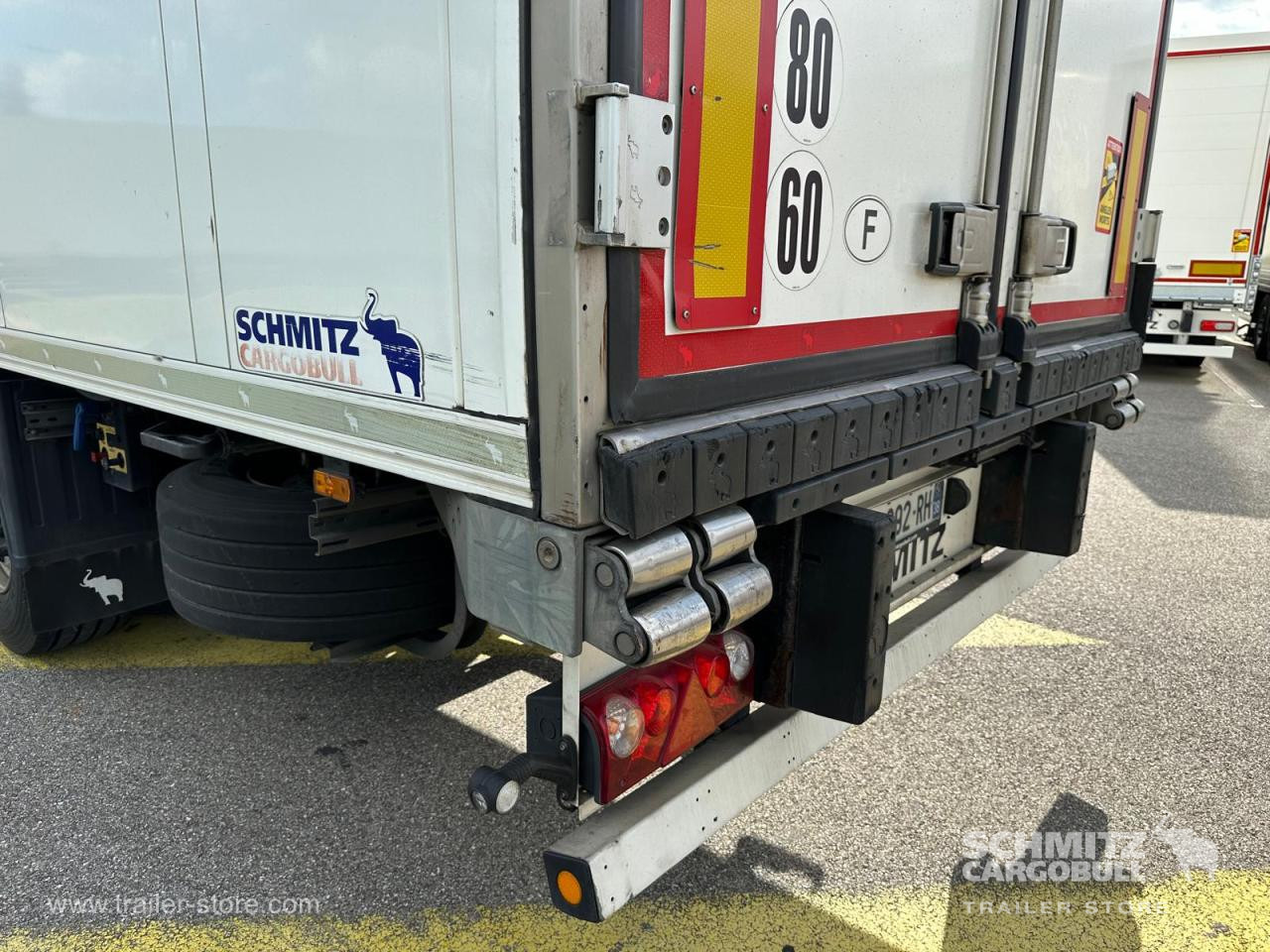 SCHMITZ Reefer Standard - Sơ mi rơ moóc đẳng nhiệt: hình 3 SCHMITZ Reefer Standard - Sơ mi rơ moóc đẳng nhiệt: hình 3