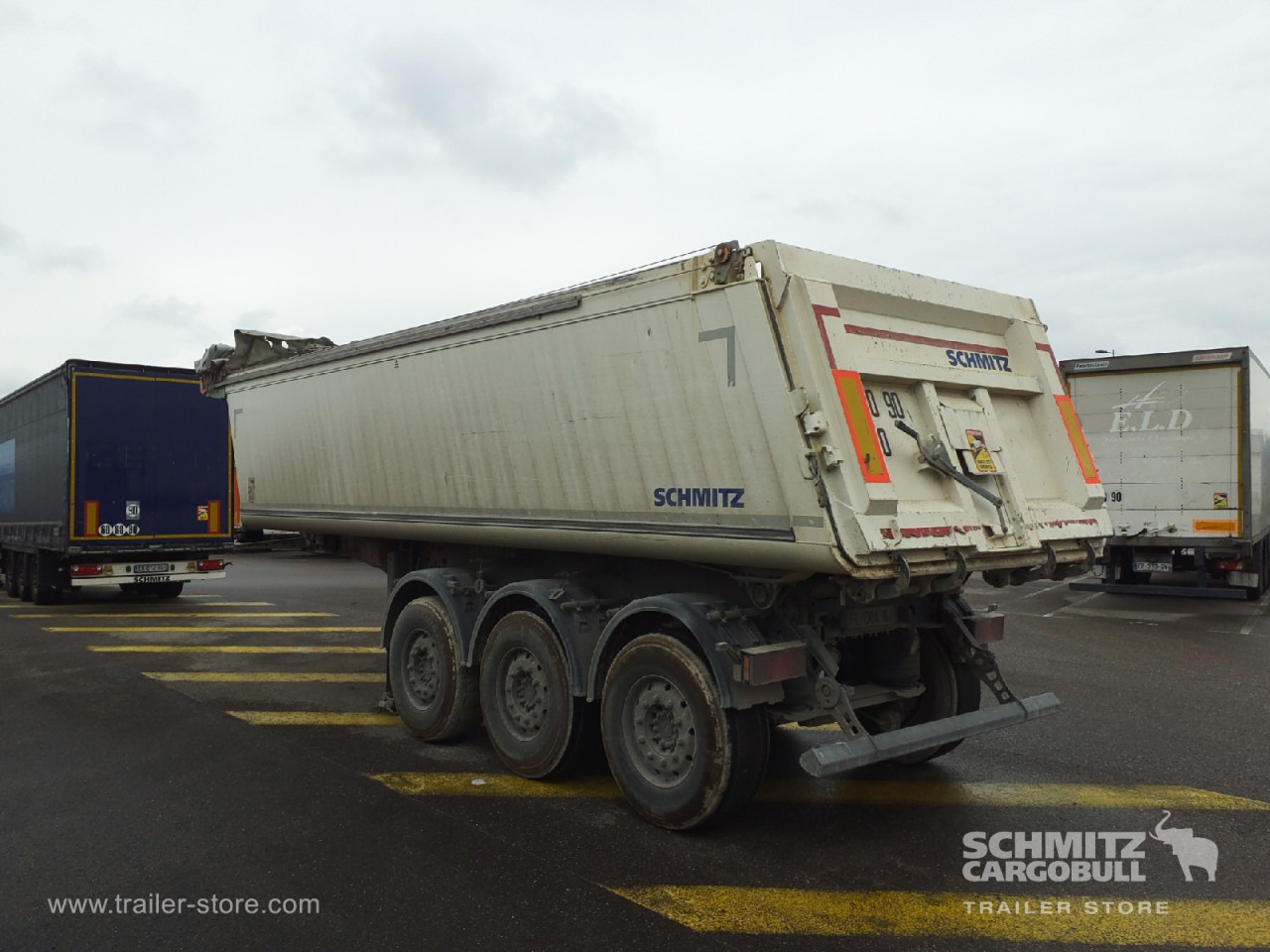 SCHMITZ Tipper Alu-square sided body 27m³ - Sơ mi rơ moóc ben: hình 5 SCHMITZ Tipper Alu-square sided body 27m³ - Sơ mi rơ moóc ben: hình 5