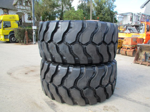 HILO 35/65R33 LCHS - Lốp cho Máy móc xây dựng: hình 1 HILO 35/65R33 LCHS - Lốp cho Máy móc xây dựng: hình 1