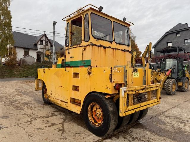 Hamm GRW 15 - Máy lăn khí nén: hình 4 Hamm GRW 15 - Máy lăn khí nén: hình 4