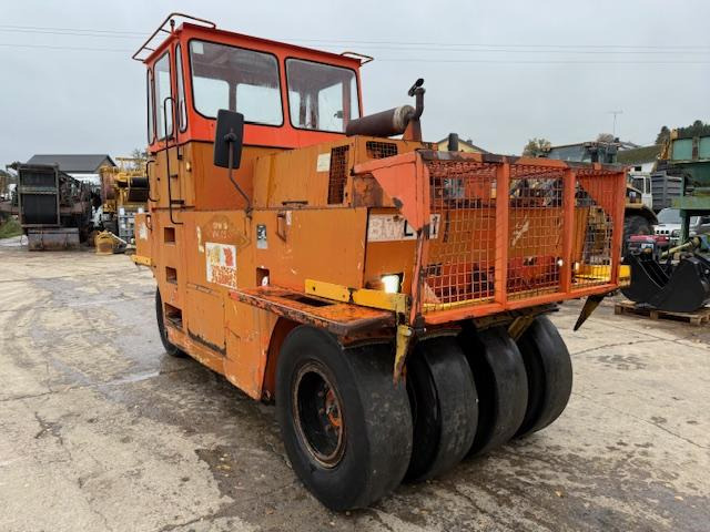 Hamm GRW 15 - Máy lăn khí nén: hình 2 Hamm GRW 15 - Máy lăn khí nén: hình 2