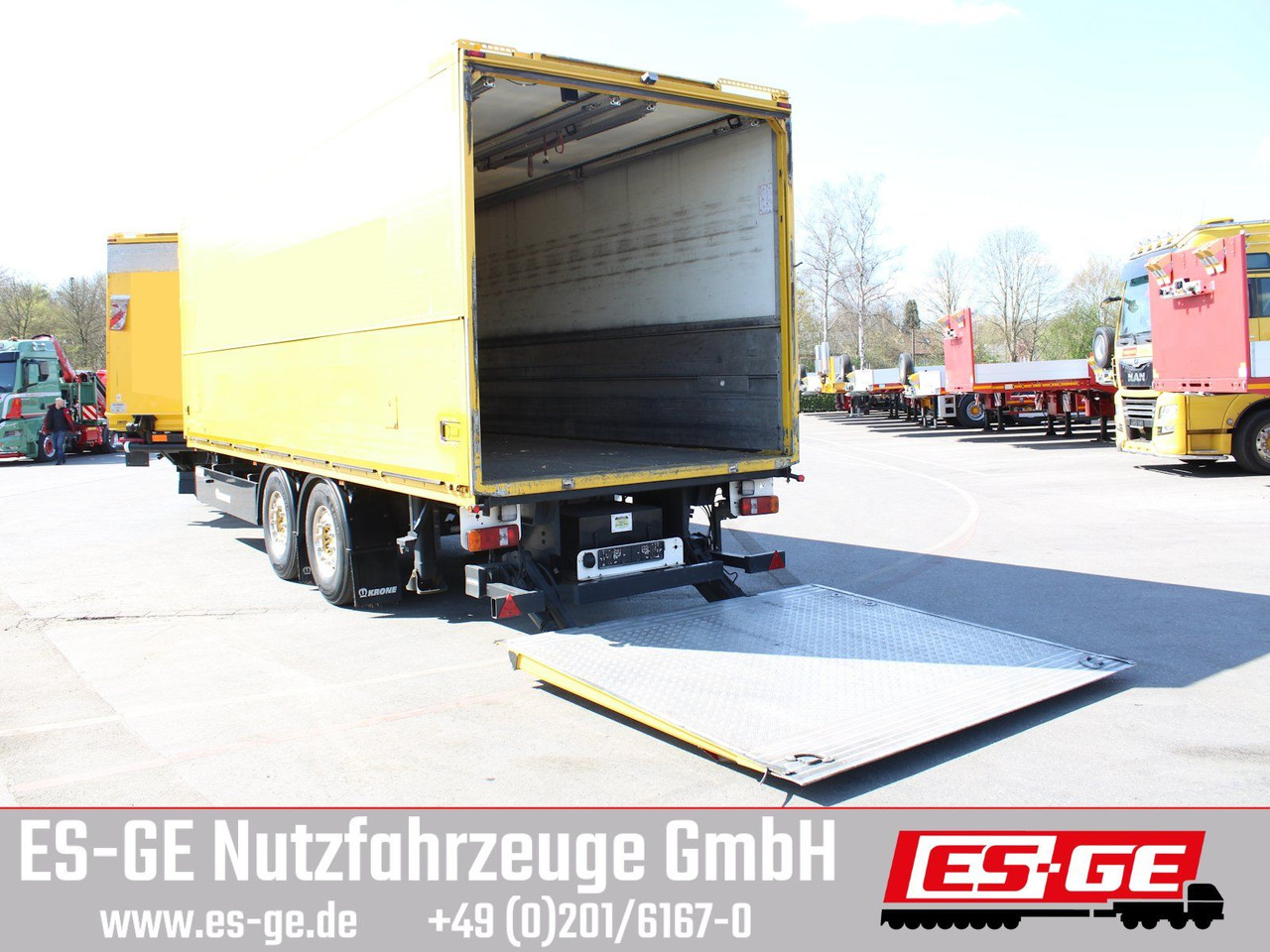 MAN 6x2 LKW mit Tandemanhänger - Xe tải đồ uống: hình 4 MAN 6x2 LKW mit Tandemanhänger - Xe tải đồ uống: hình 4