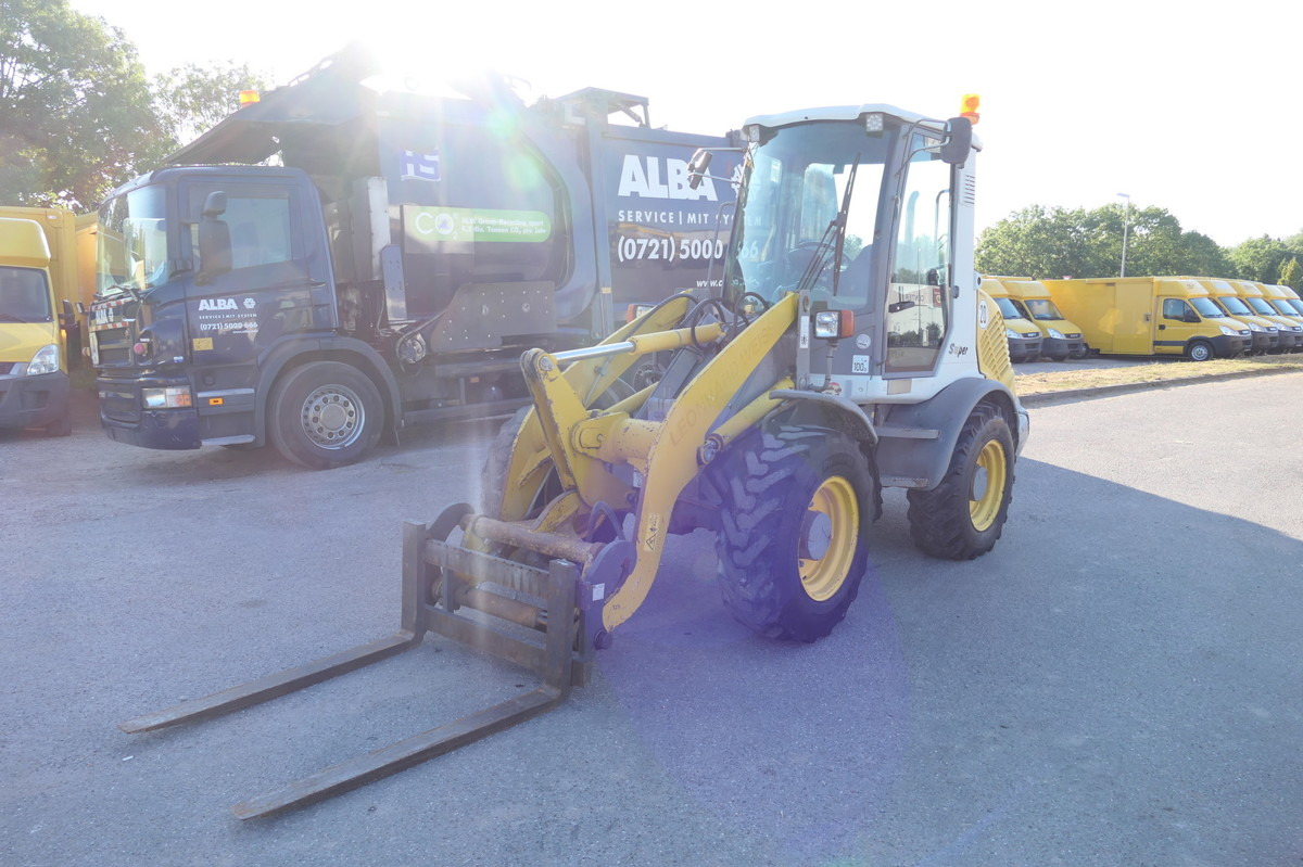 ATLAS AR 65 Super - Máy xúc lật bánh lốp: hình 2 ATLAS AR 65 Super - Máy xúc lật bánh lốp: hình 2