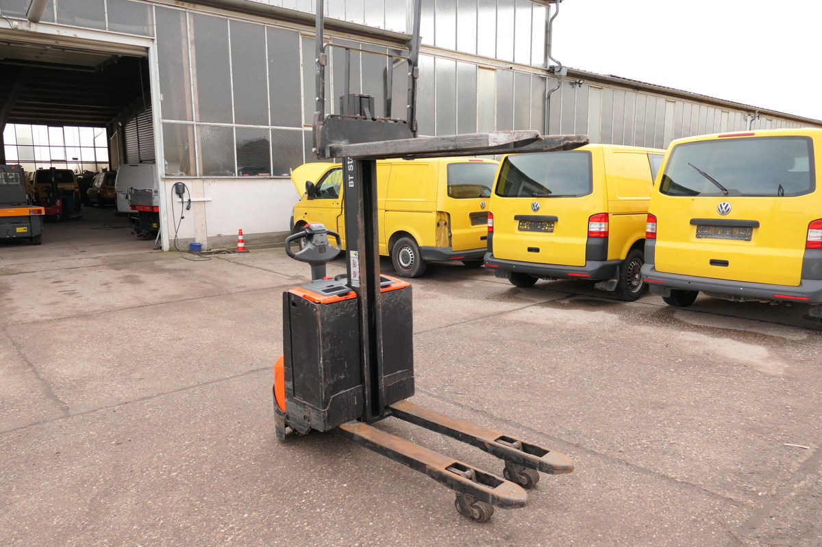 BT SWE 080L - Xe tải nâng pallet: hình 2 BT SWE 080L - Xe tải nâng pallet: hình 2