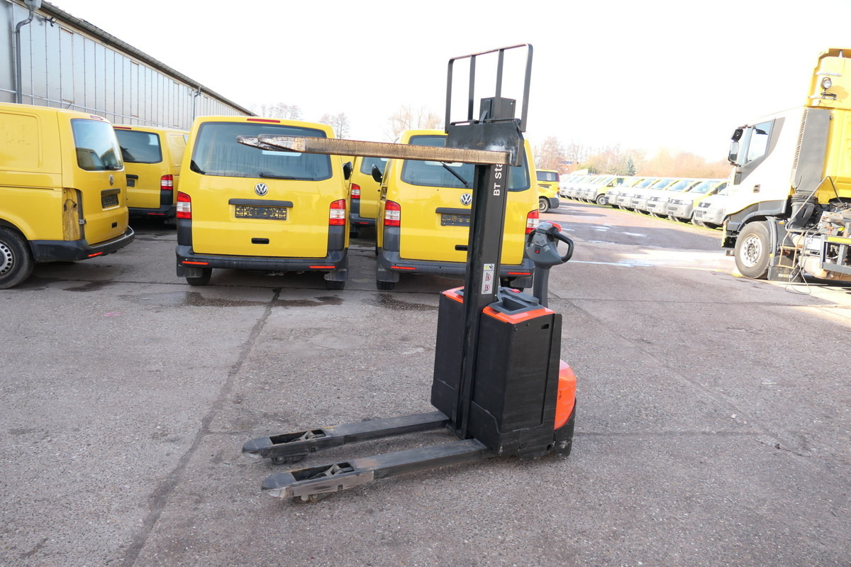 BT SWE 080L - Xe tải nâng pallet: hình 2 BT SWE 080L - Xe tải nâng pallet: hình 2