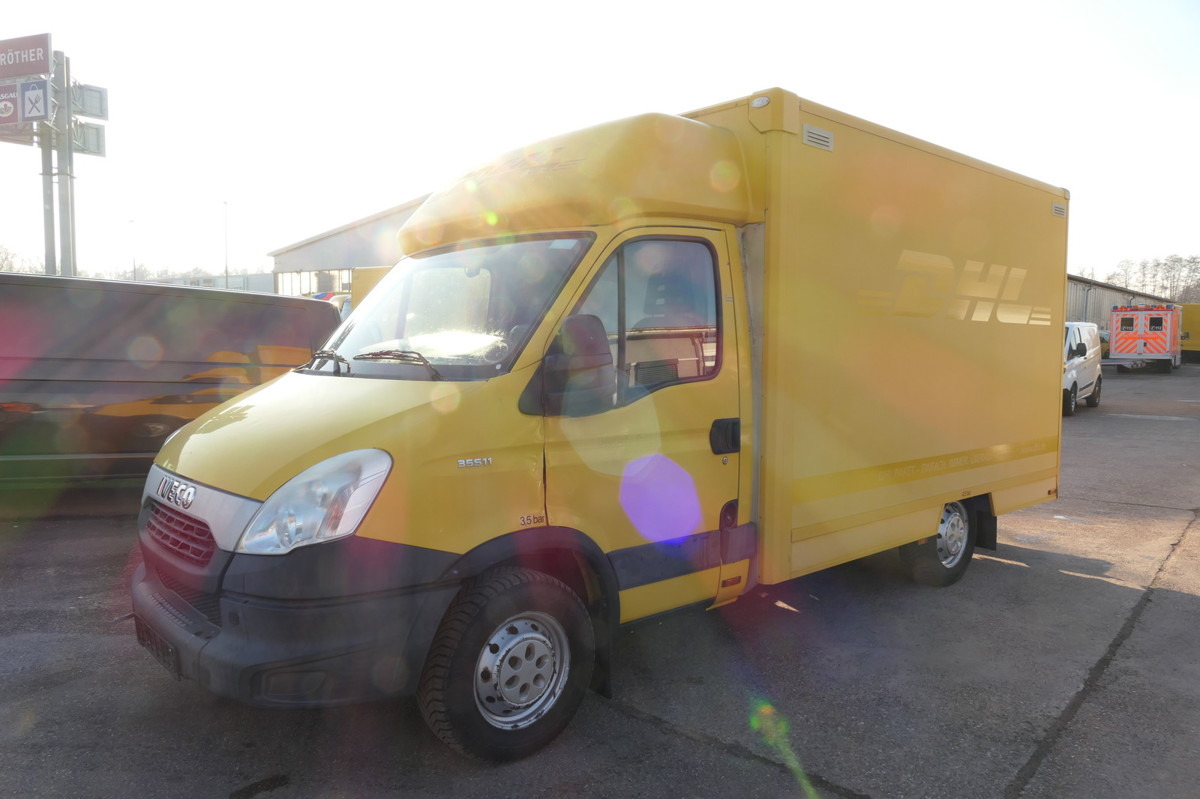 IVECO Daily 35 S11 C30C AUTOMATIK KAMERA Kurz KAMERA R - Xe tải nhỏ thùng kín: hình 2 IVECO Daily 35 S11 C30C AUTOMATIK KAMERA Kurz KAMERA R - Xe tải nhỏ thùng kín: hình 2
