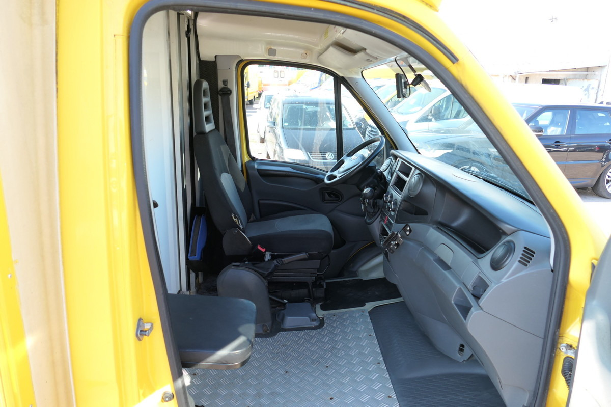 IVECO Daily 35 S11 C30C AUTOMATIK KAMERA Regale LUFT D - Xe tải nhỏ thùng kín: hình 5 IVECO Daily 35 S11 C30C AUTOMATIK KAMERA Regale LUFT D - Xe tải nhỏ thùng kín: hình 5