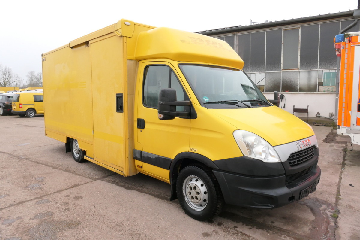 IVECO Daily 35 S11 C30C AUTOMATIK KAMERA Regale LUFT D - Xe tải nhỏ thùng kín: hình 2 IVECO Daily 35 S11 C30C AUTOMATIK KAMERA Regale LUFT D - Xe tải nhỏ thùng kín: hình 2