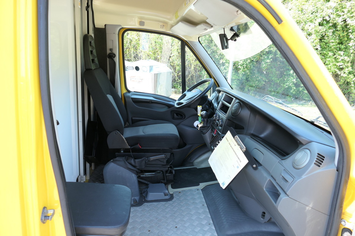 IVECO Daily 35 S11 C30C AUTOMATIK KAMERA Regale LUFT D - Xe tải nhỏ thùng kín: hình 5 IVECO Daily 35 S11 C30C AUTOMATIK KAMERA Regale LUFT D - Xe tải nhỏ thùng kín: hình 5