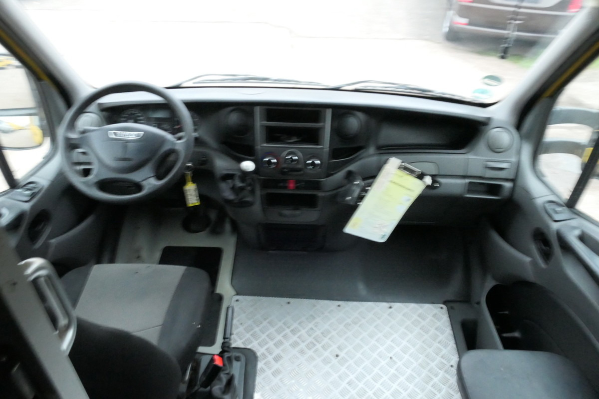 Xe tải nhỏ thùng kín IVECO Daily 35 S11 C30C AUTOMATIK Regale LUFT - EURO 5: hình 6