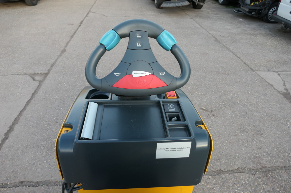 JUNGHEINRICH EZS 130 Schlepper Batterie 06/2021 - Xe cày kéo: hình 5 JUNGHEINRICH EZS 130 Schlepper Batterie 06/2021 - Xe cày kéo: hình 5