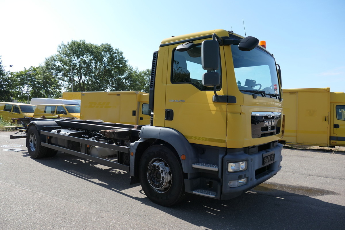 MAN TGM 18.290 LLLC Umsetzfahrzeug KLIMA AHK - Xe chở container/ Xe tải hoán đổi thân: hình 2 MAN TGM 18.290 LLLC Umsetzfahrzeug KLIMA AHK - Xe chở container/ Xe tải hoán đổi thân: hình 2