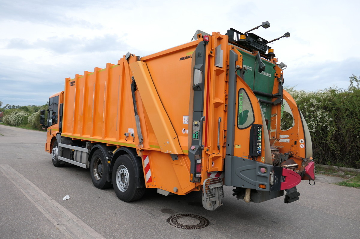 MERCEDES-BENZ 2635 NGE-L62N Econic Aufbau Zöller Medium KLIMA - Xe tải chở rác: hình 1 MERCEDES-BENZ 2635 NGE-L62N Econic Aufbau Zöller Medium KLIMA - Xe tải chở rác: hình 1
