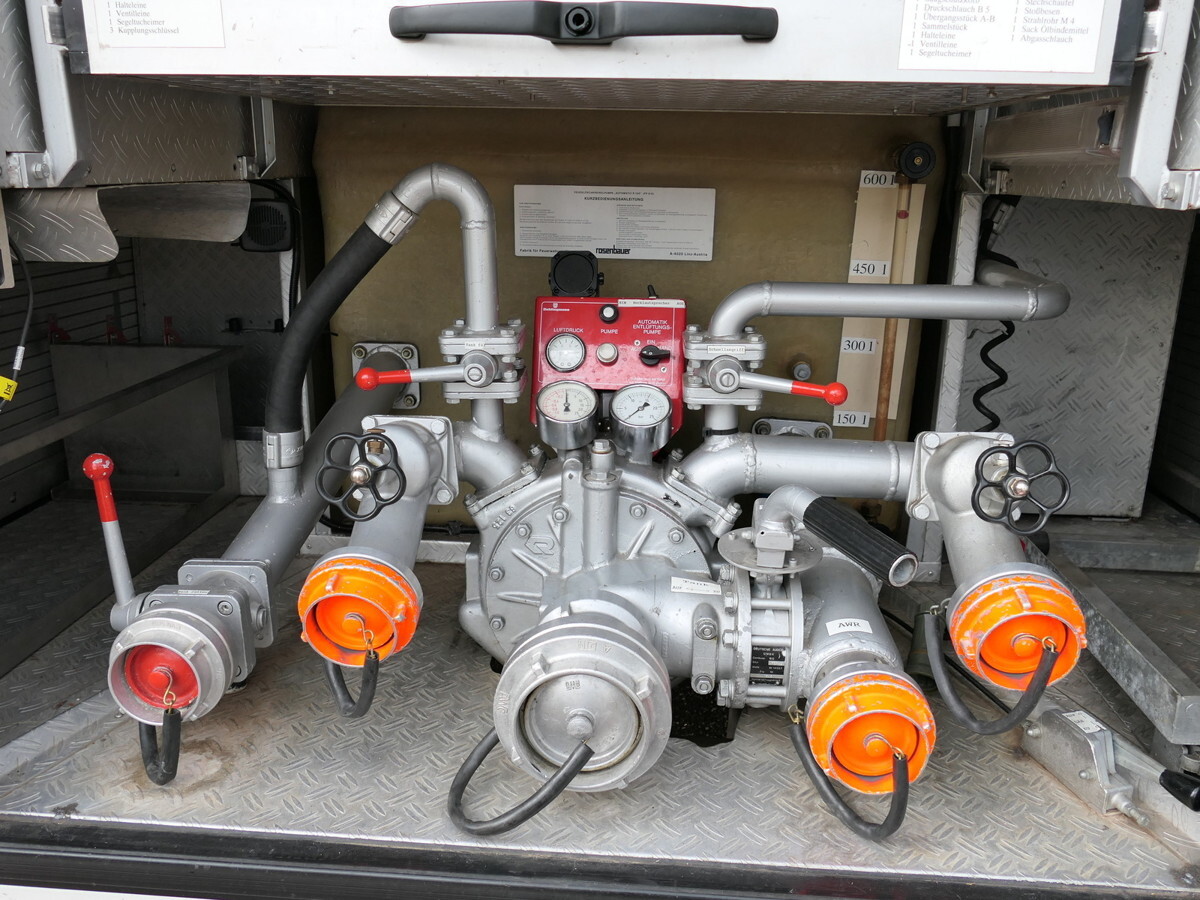 Xe cứu thương MERCEDES-BENZ 814 D LF 8/6 DoKa AHK Löschwassertank 600L Schli: hình 8 Xe cứu thương MERCEDES-BENZ 814 D LF 8/6 DoKa AHK Löschwassertank 600L Schli: hình 8