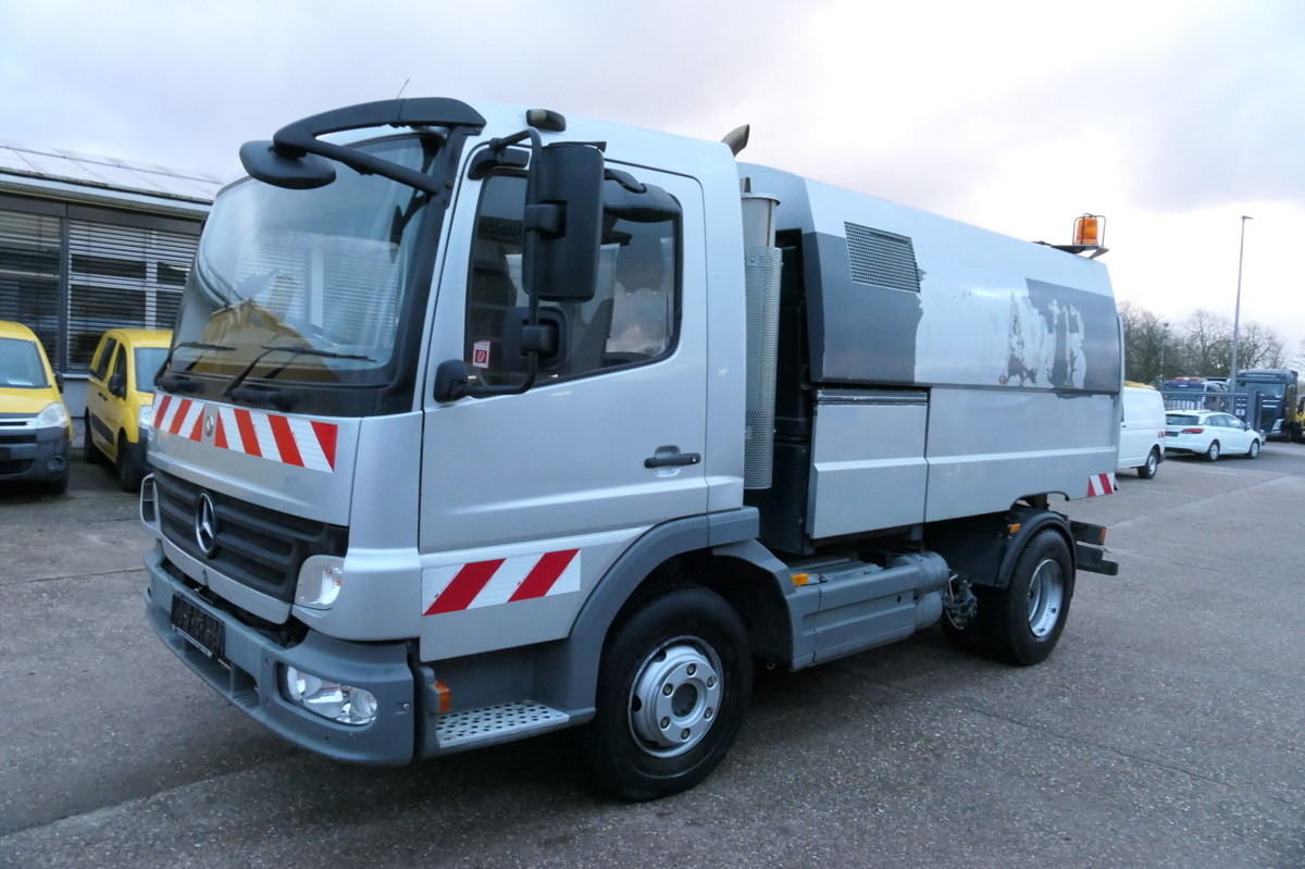 MERCEDES-BENZ Atego 1018 Rechtslenker Schmidt SK 500 R Rückfah - Xe quét đường: hình 1 MERCEDES-BENZ Atego 1018 Rechtslenker Schmidt SK 500 R Rückfah - Xe quét đường: hình 1
