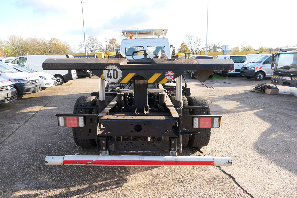 MERCEDES-BENZ Kamag Wiesel WBH 25 E4-D - Xe chở container/ Xe tải hoán đổi thân: hình 3 MERCEDES-BENZ Kamag Wiesel WBH 25 E4-D - Xe chở container/ Xe tải hoán đổi thân: hình 3