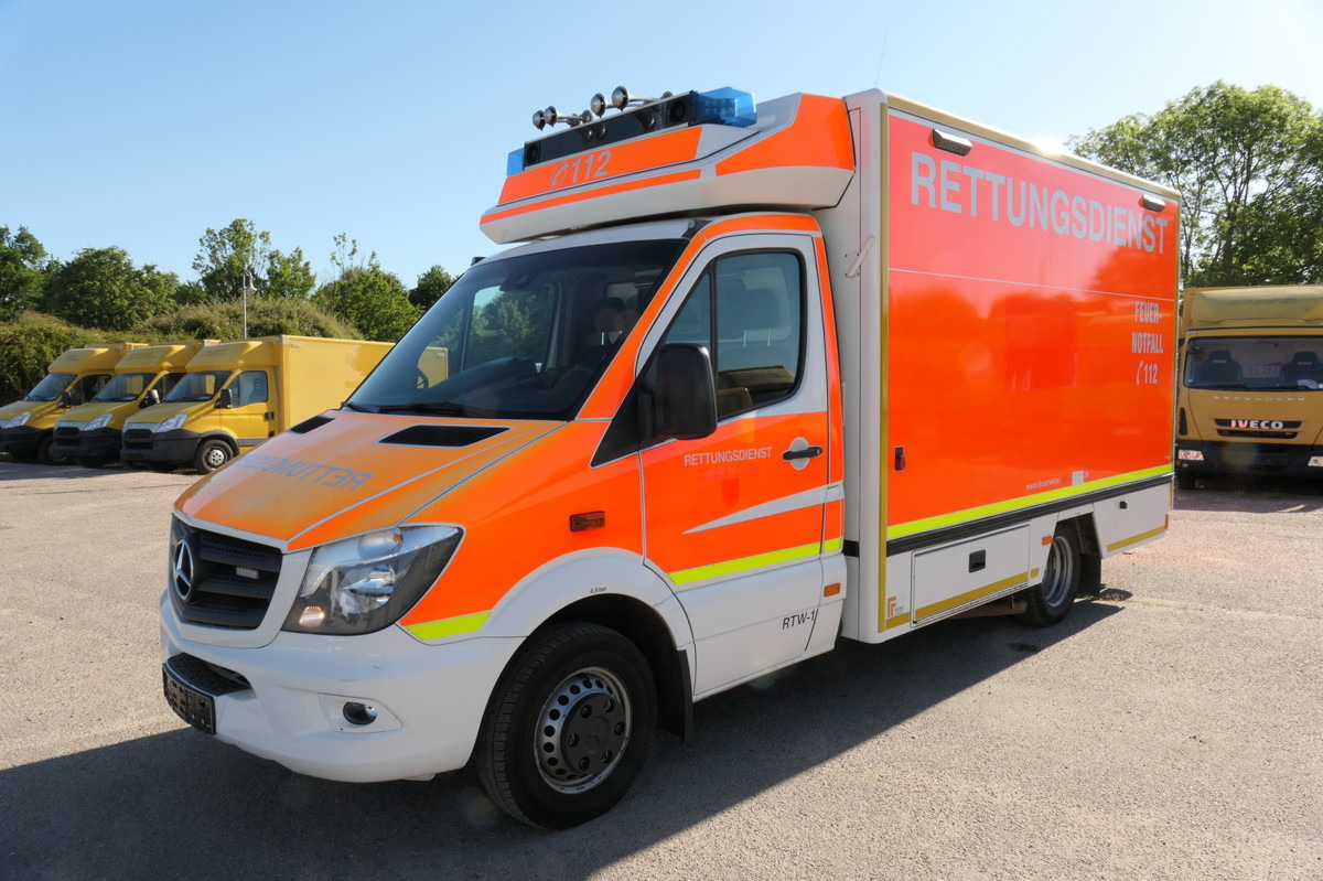 MERCEDES-BENZ Sprinter 519 CDI Klima Krankenwagen - Xe cứu thương: hình 2 MERCEDES-BENZ Sprinter 519 CDI Klima Krankenwagen - Xe cứu thương: hình 2