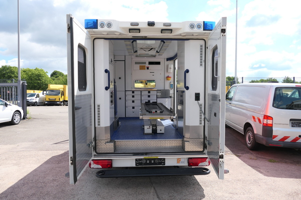 MERCEDES-BENZ Sprinter 519 CDI Klima Krankenwagen Fahrtec Aufb - Xe cứu thương: hình 5 MERCEDES-BENZ Sprinter 519 CDI Klima Krankenwagen Fahrtec Aufb - Xe cứu thương: hình 5