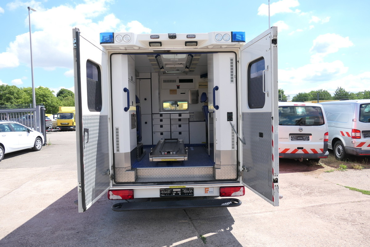 MERCEDES-BENZ Sprinter 519 CDI Klima Krankenwagen Fahrtec Aufb - Xe cứu thương: hình 5 MERCEDES-BENZ Sprinter 519 CDI Klima Krankenwagen Fahrtec Aufb - Xe cứu thương: hình 5